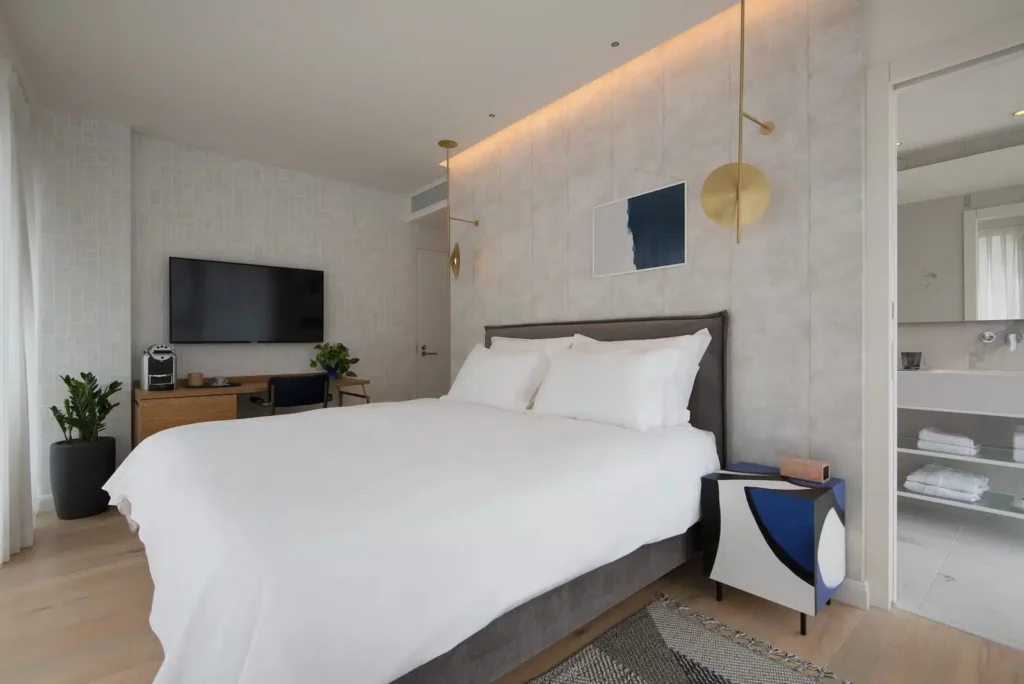 Guest room at Ink Tel Aviv